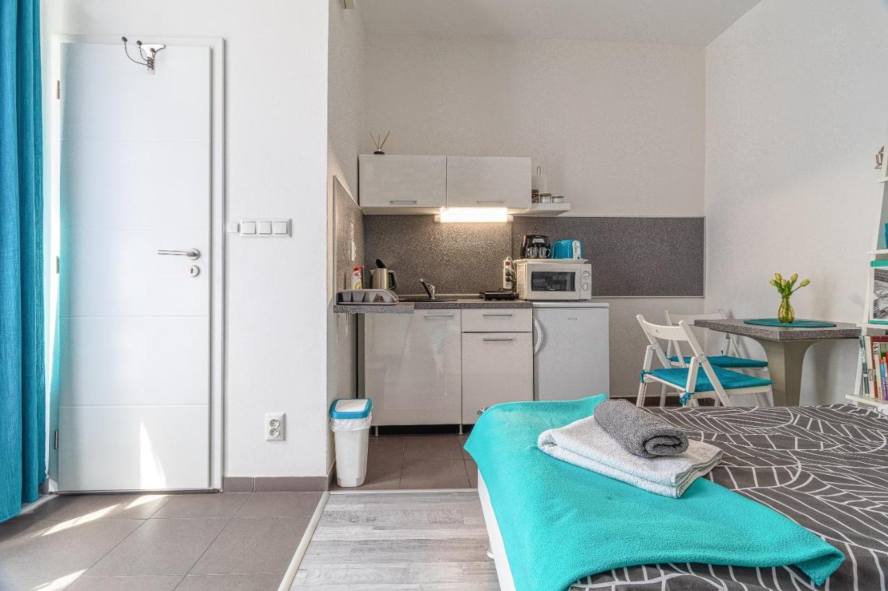 Bratislava -Apartment Near The City Center With A Balcony Eksteriør bilde