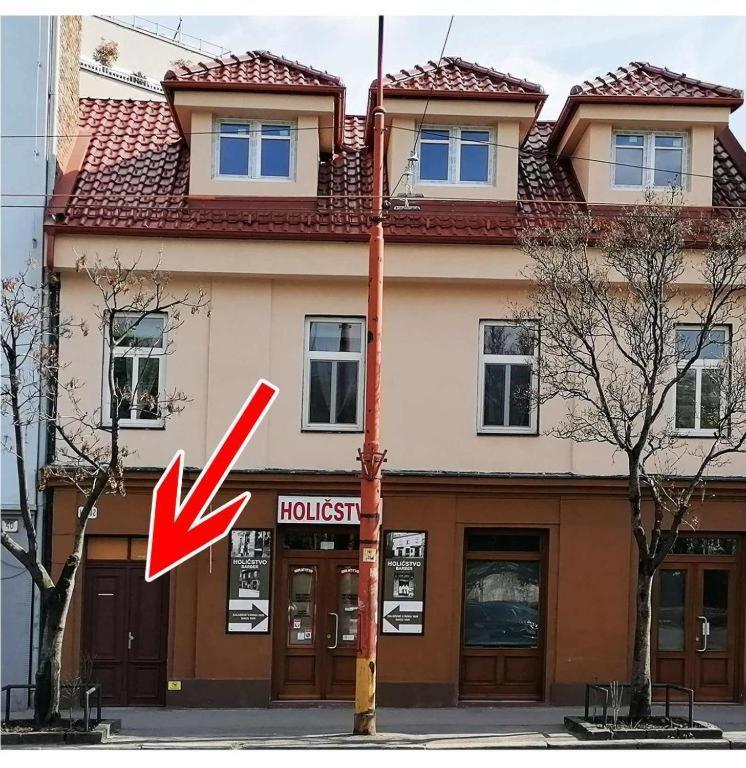 Bratislava -Apartment Near The City Center With A Balcony Eksteriør bilde